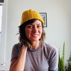 Mustard yellow knit beanie (UO)